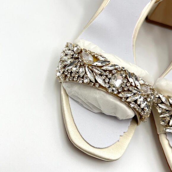 Badgley Mischka Size 7.5 Marsha Ivory White Jeweled Dress Sandals Heels Shoes - Picture 4 of 13